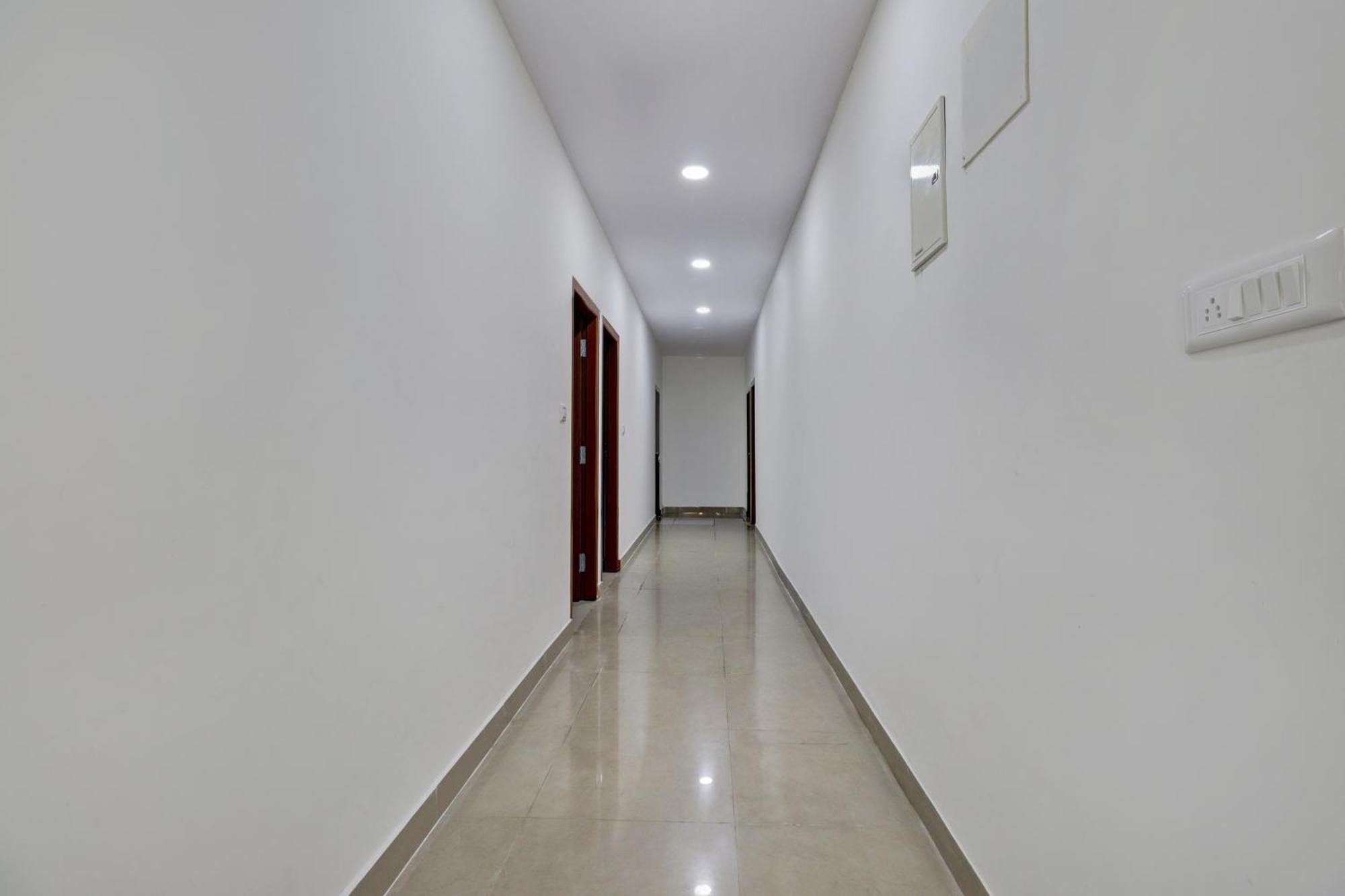 Hotel O Maruthi Paradise Bangalore Bagian luar foto